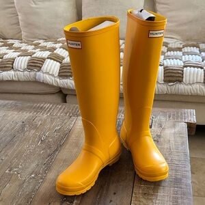 Hunter Boots -Never Worn … Original Price $190